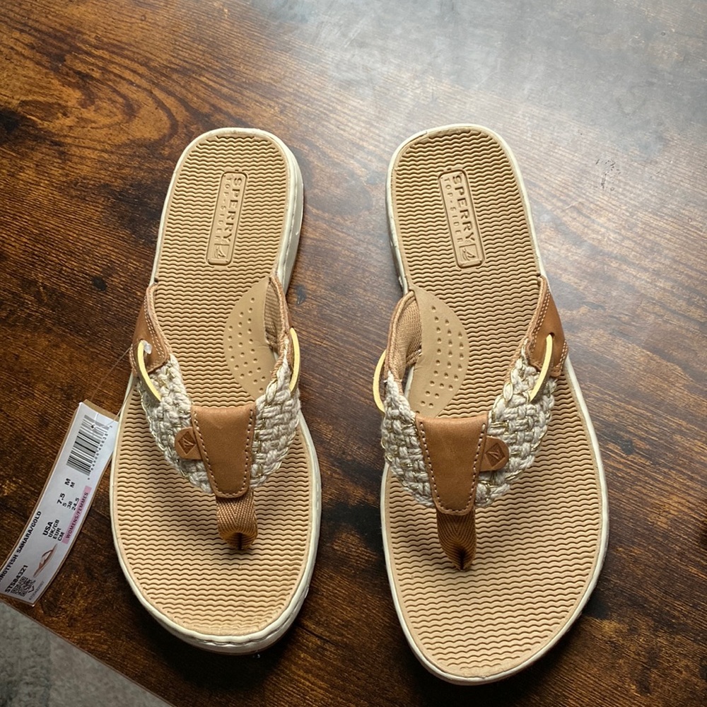 Sperry Flip Flops- brand new